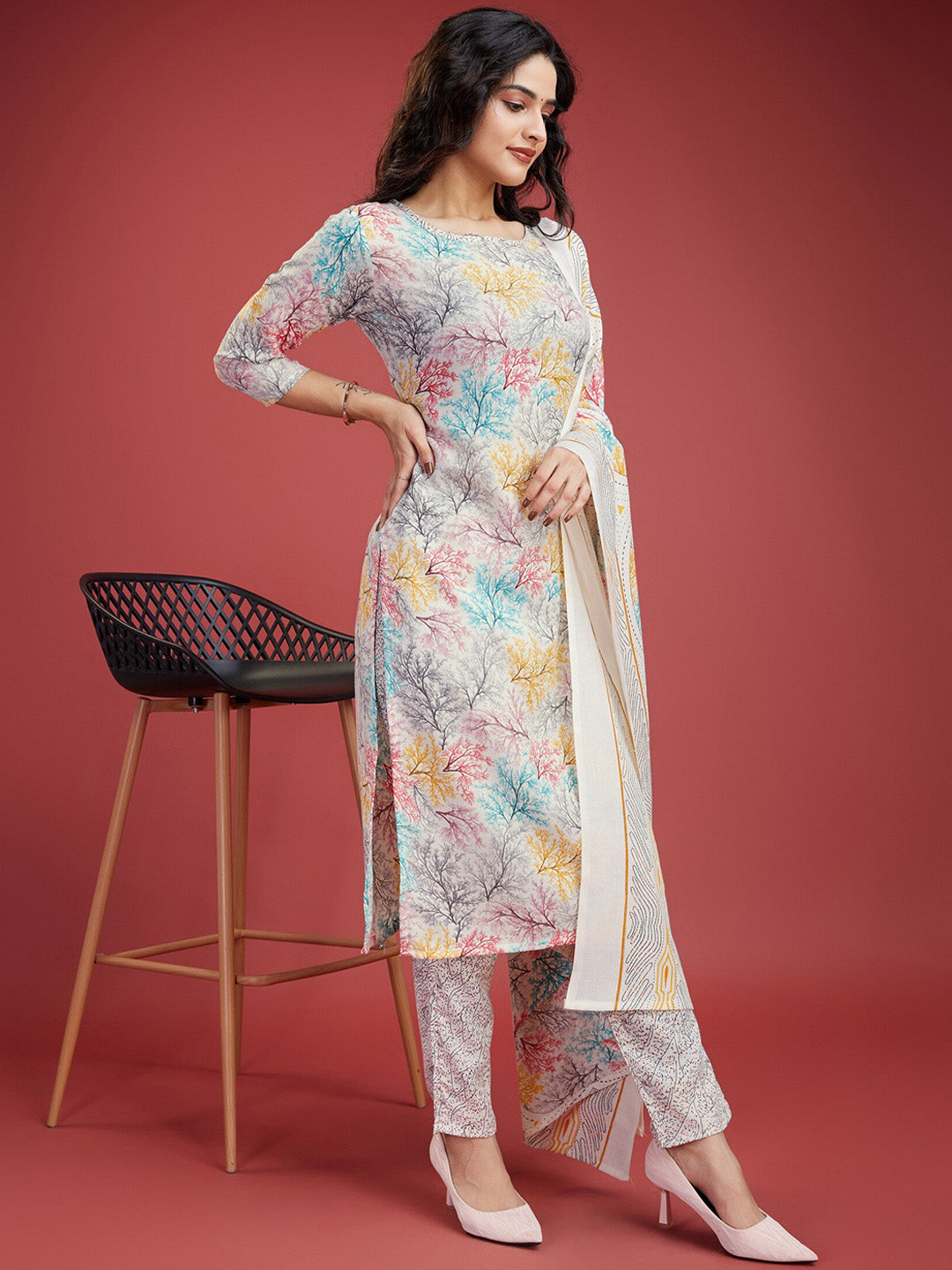 Kalini Floral Printed Regular Kurta with Trousers & Dupatta - Distacart