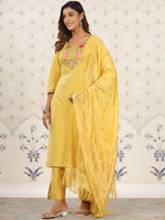 Thumbnail for Ode by House of Pataudi Embroidered Regular Thread Work Kurta With Trousers & Dupatta - Distacart