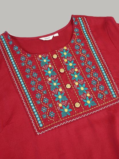 Sztori Plus Size Floral Yoke Design Straight Kurta - Distacart