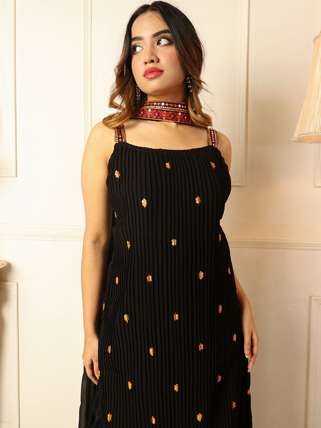 Kalini Floral Embroidered Regular Kurta With Trousers & Dupatta - Distacart