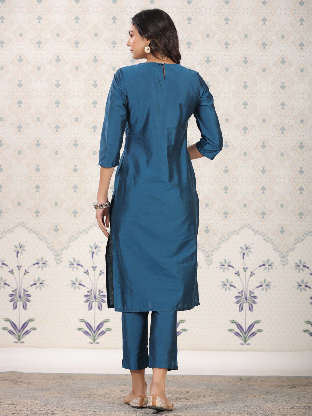 Ode by House of Pataudi Blue Round Neck Embroidered Straight Kurta With Trouser - Distacart