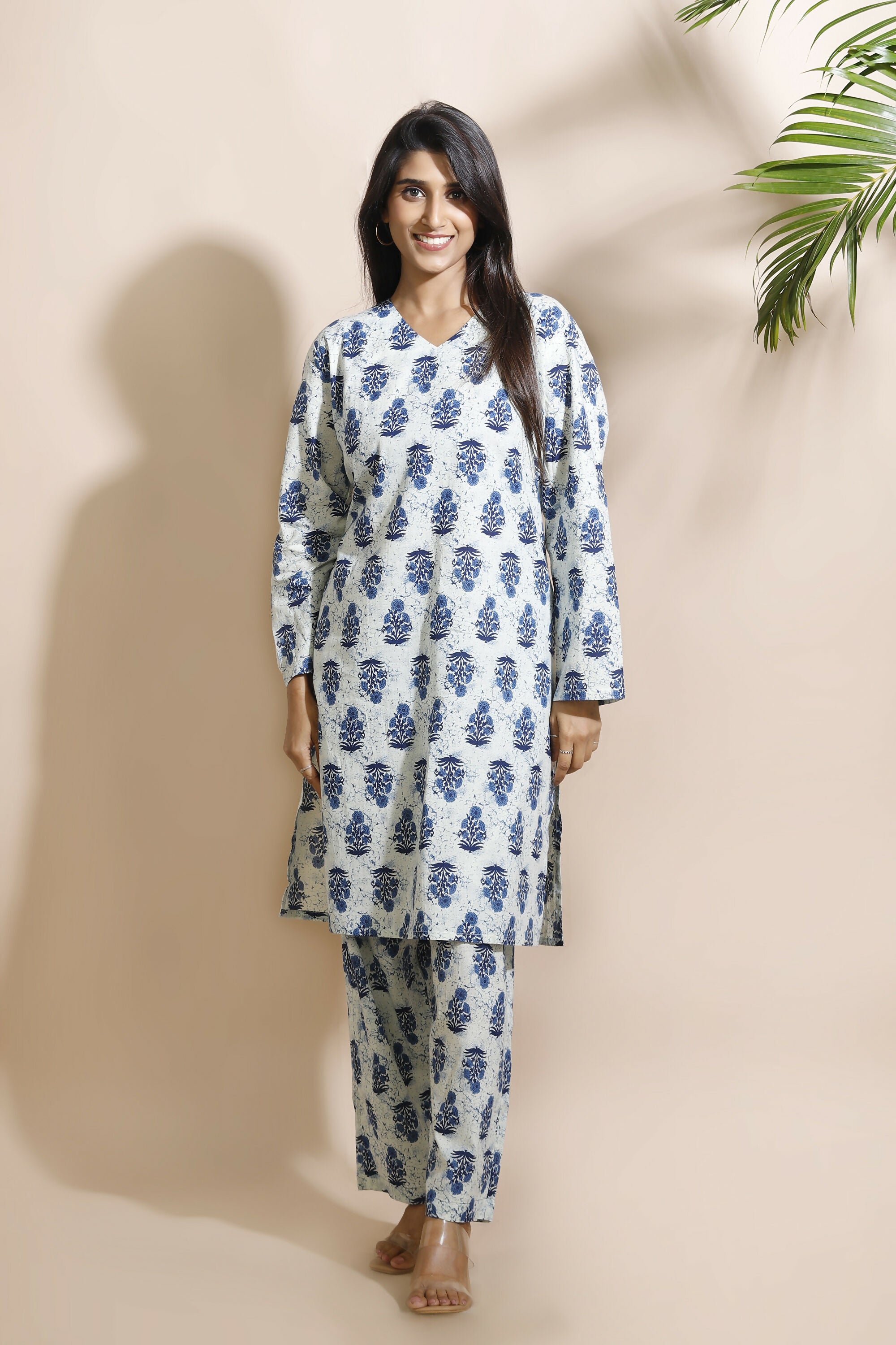 Breathables Women’S Cream Cotton Indian Motif Butta Loungewear Co-Ord Set – Long Kurta & Pants - Dista
