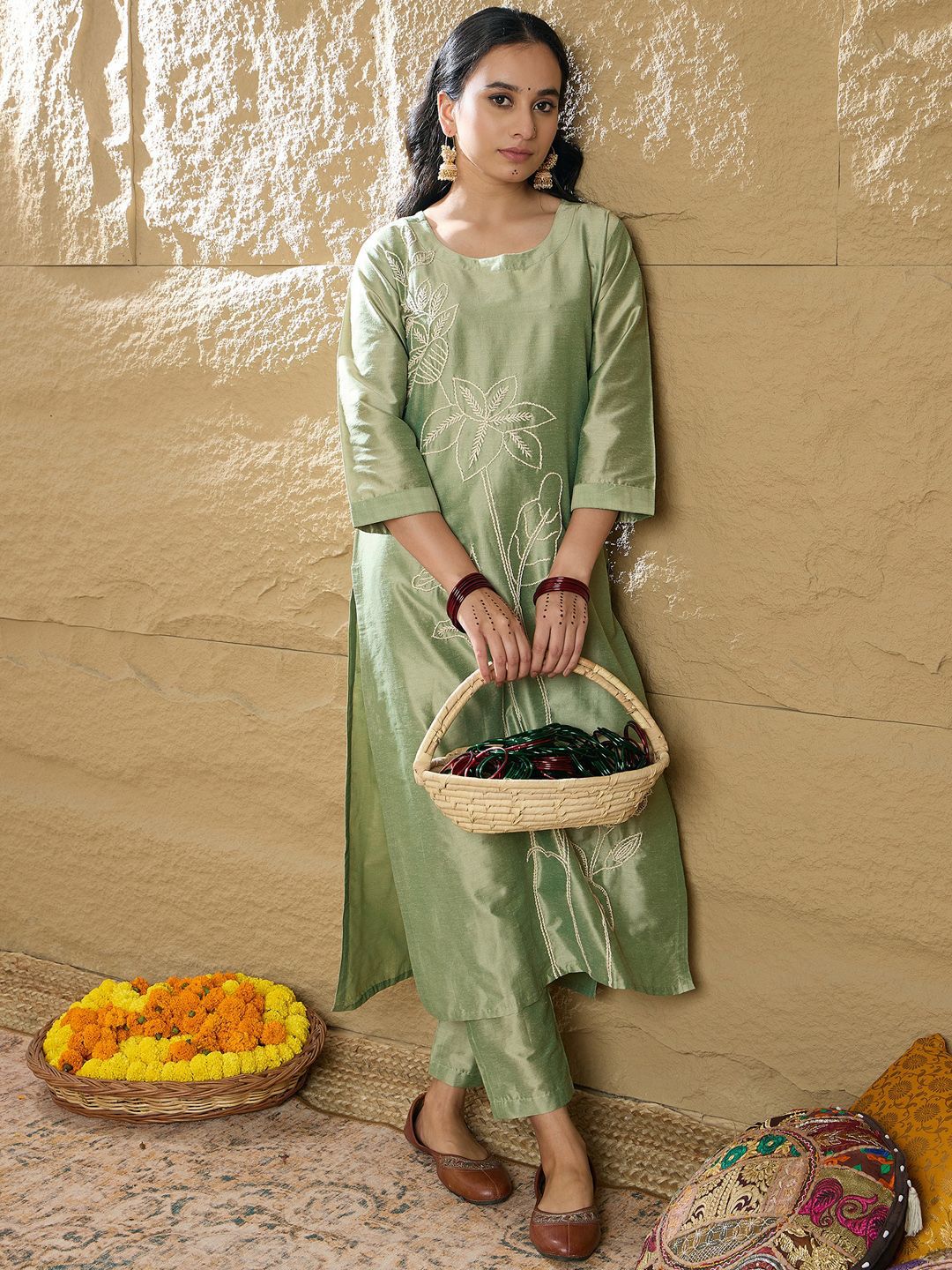 Indo Era Women Floral Embroidered Regular Thread Work Kurta with Trousers