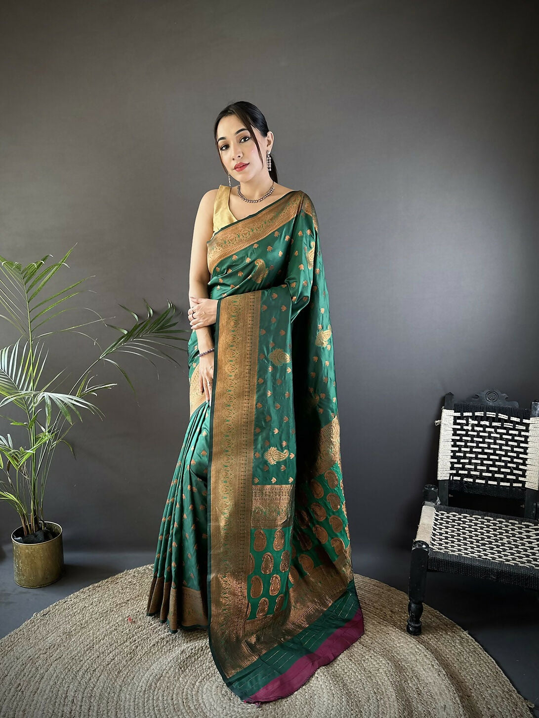 Joban Fashion Banarasi Dark Green Woven Soft Silk Saree