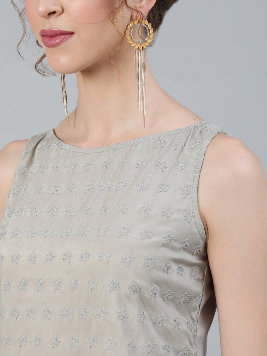 Aks Floral Embroidered Thread Work Sleeveless Kurta With Palazzos - Distacart