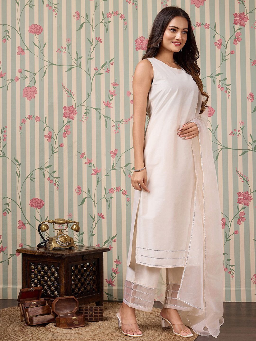 Ode by House of Pataudi Regular Kurta with Trousers - Distacart