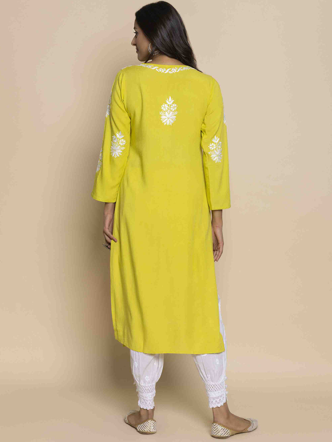HOUSE OF KARI Floral Embroidered Chikankari Straight Kurta - Distacart
