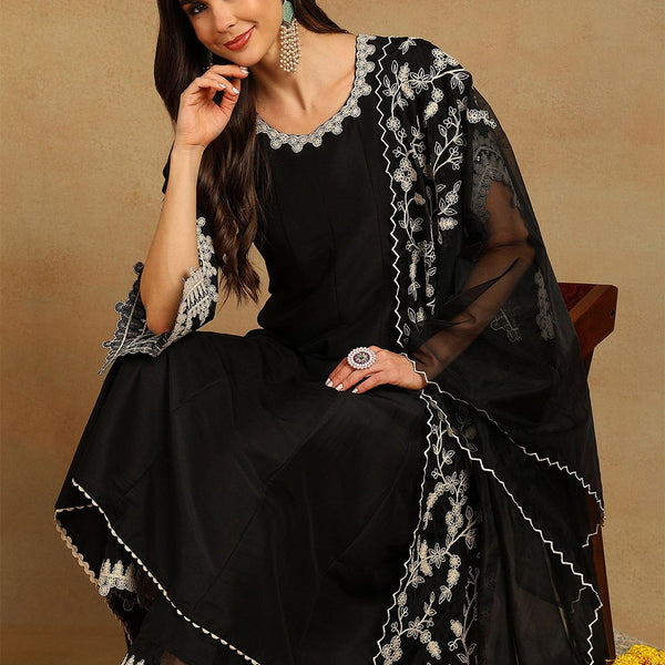 Kalini Rpund Neck Thread Work Anarkali Kurta with Palazzos & Dupatta - Distacart