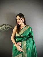 Thumbnail for Joban Fashion Green Floral Jacquard Woven Design Cotton Silk Banarasi Silk Saree - Distacart
