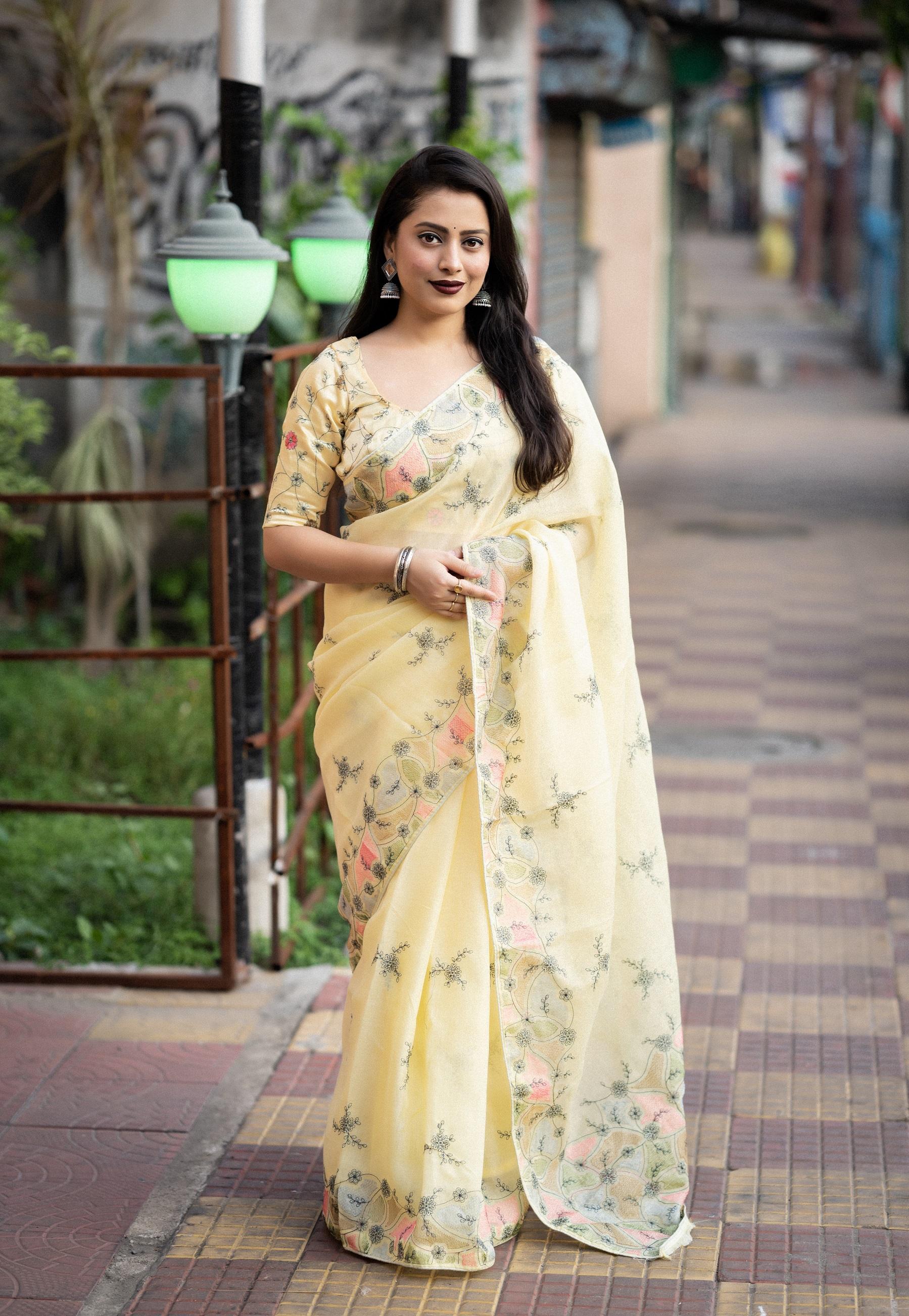 Yellow Pure Linen Ethnic Motifs Saree with Unstitched Blouse - Hiral Fashion - Distacart