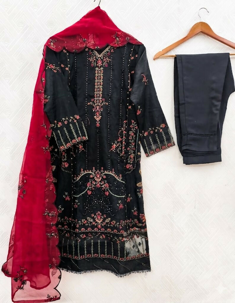 Teeya Creation Womens New Net With Heavy Embroiedery With Sequence Work Kurta Set - Dista