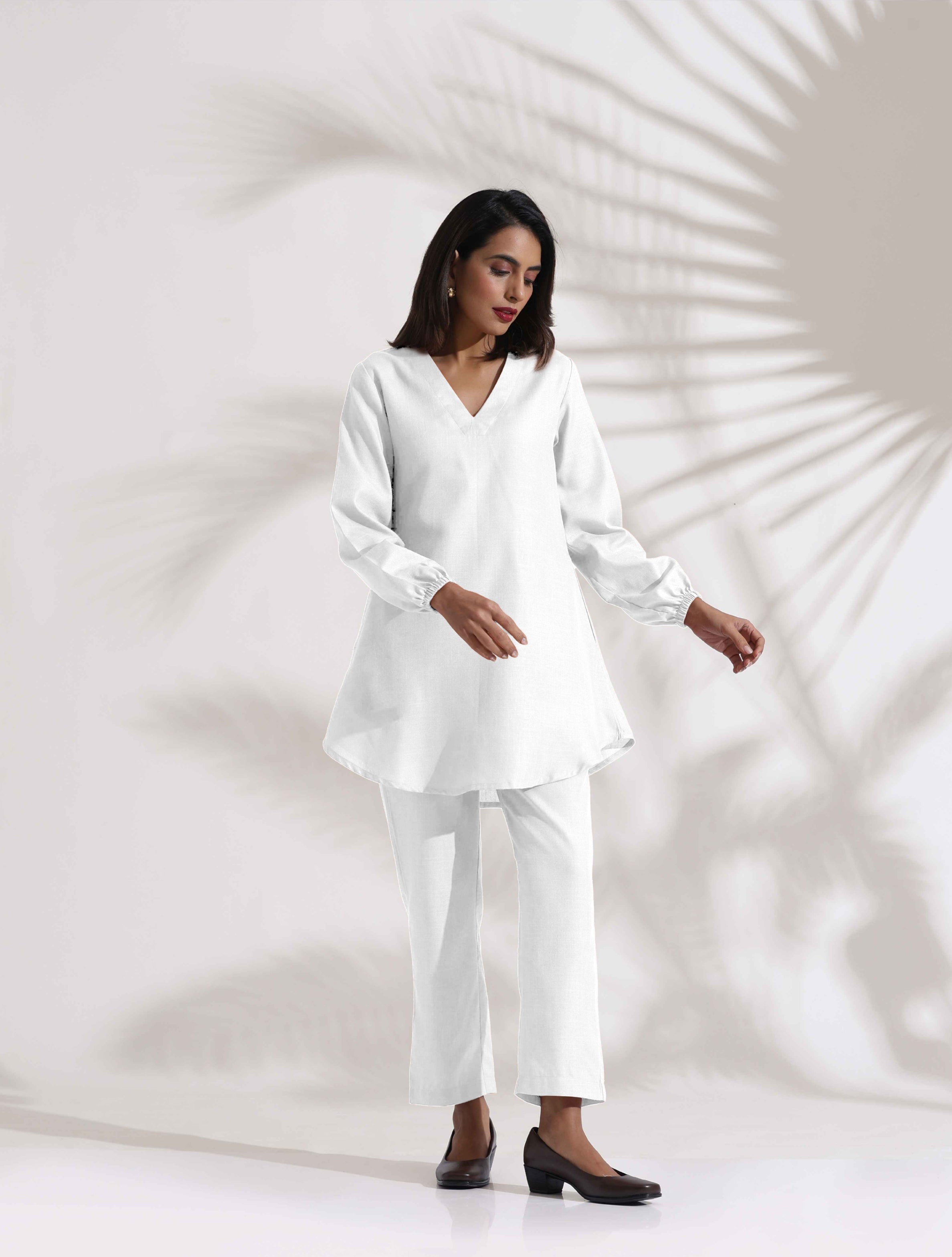 trueBrowns White Cotton Blend Co-ord Set - Distacart