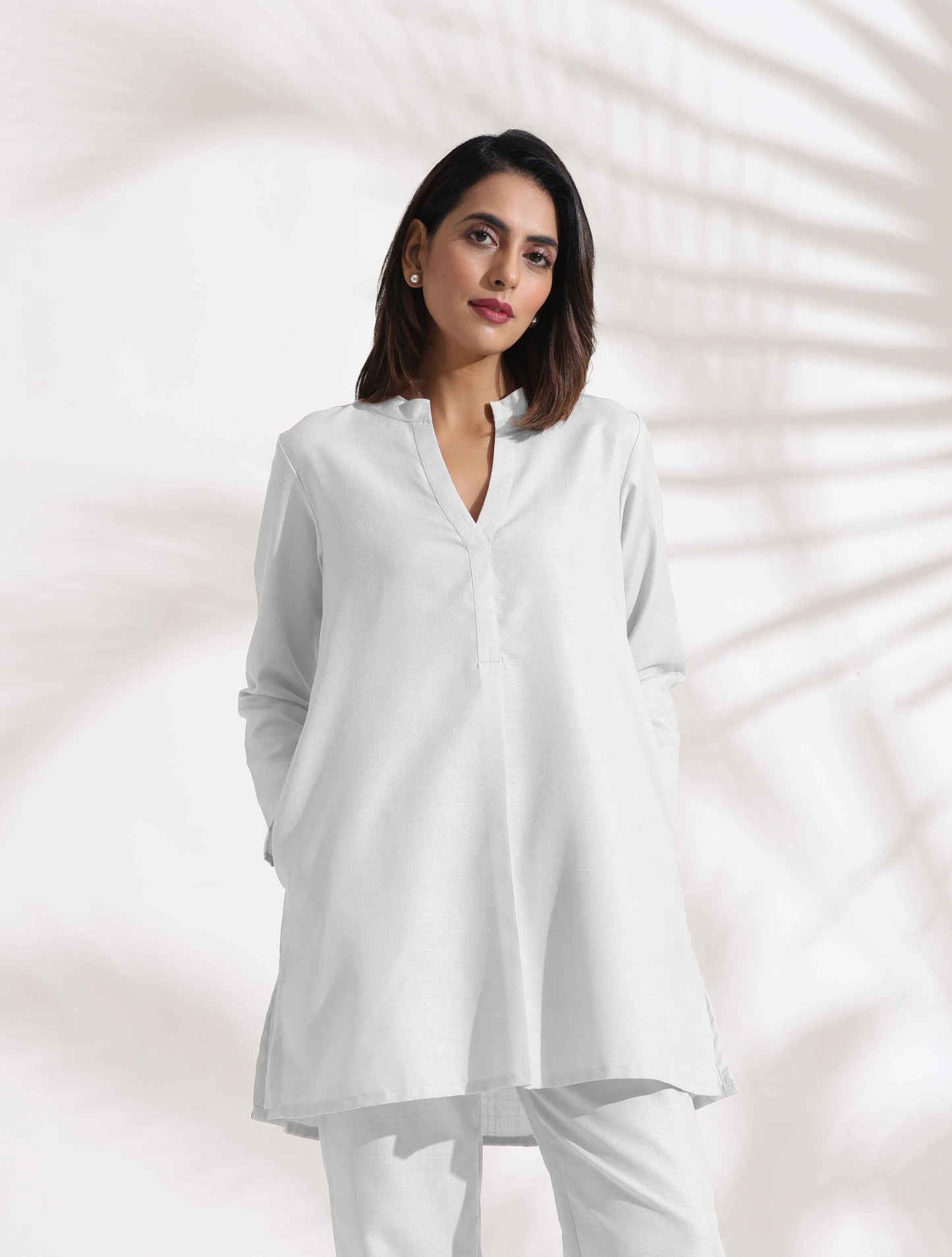 trueBrowns White Cotton Blend Kurta Co-ord Set - Distacart