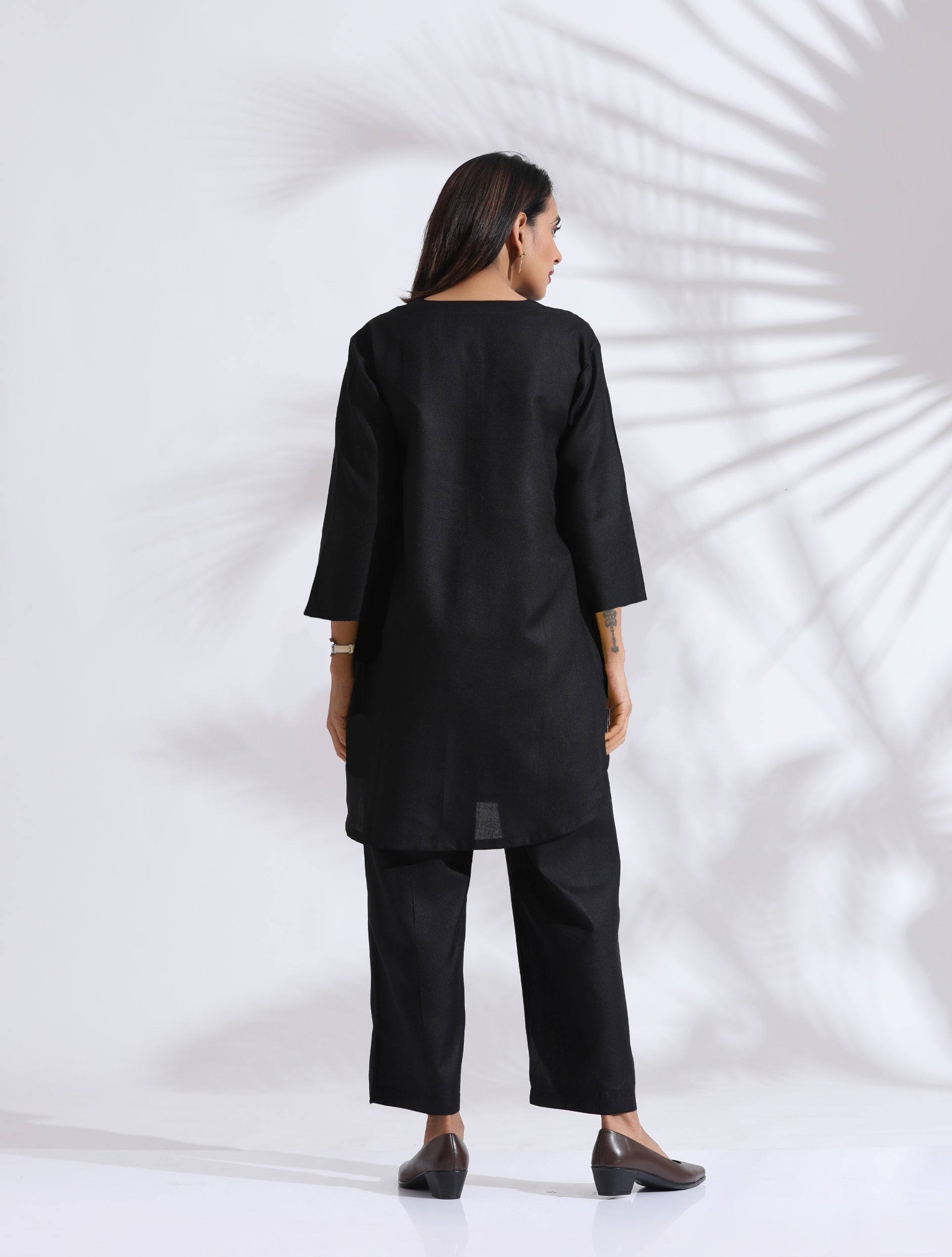 trueBrowns Black Slub Kurta Co-ord Set