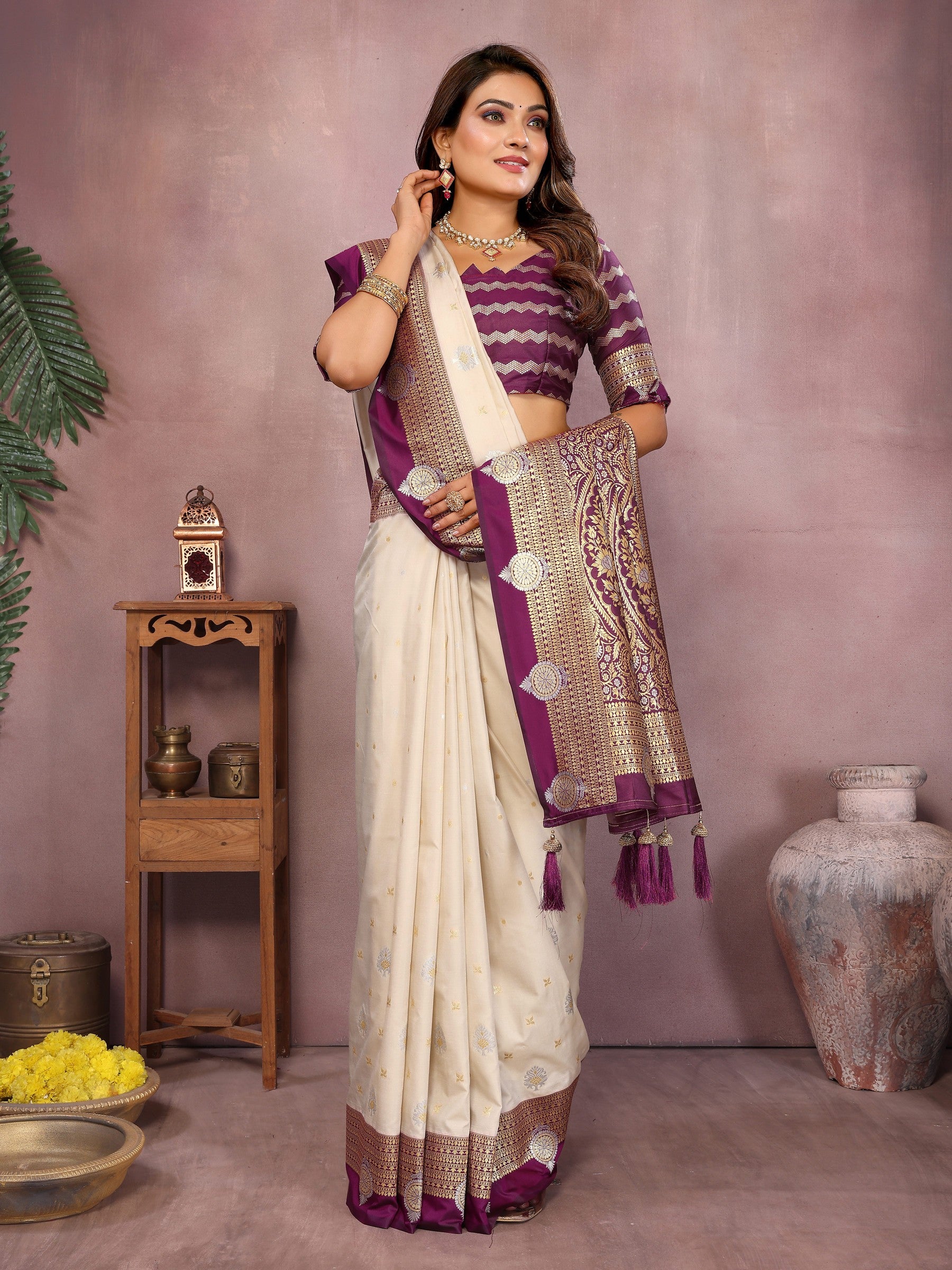 Anaita Beige Handloom Kalamkari Silk Saree With Zari Woven Work - Distacart