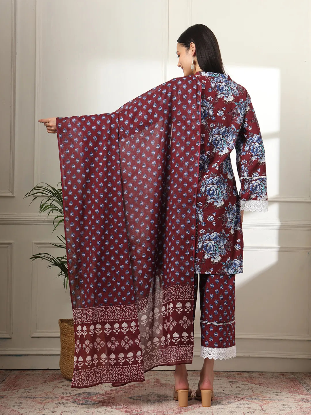 Yufta Maroon Pakistani Cotton Kurta Dupatta Set