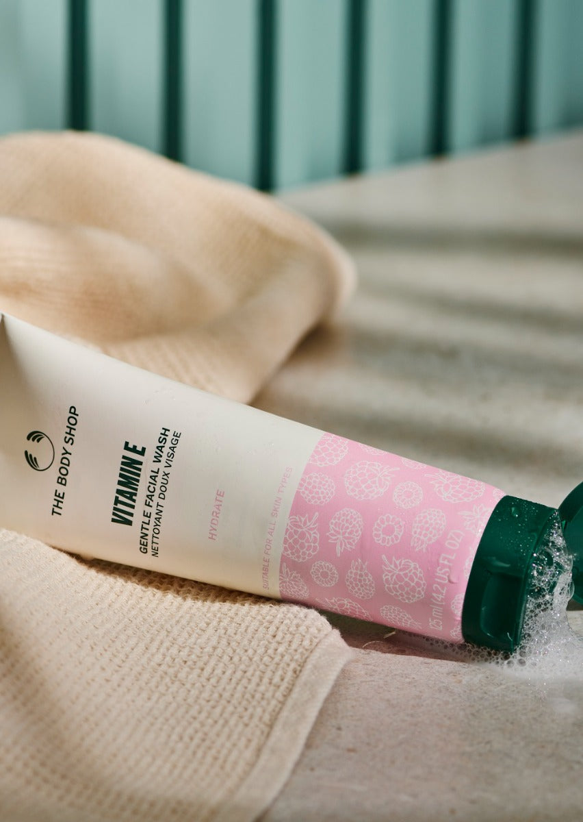 The Body Shop Vitamin E Gentle Facial Wash