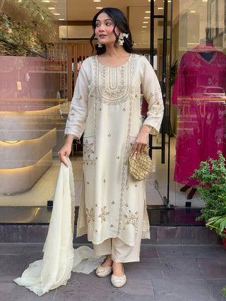 Vegaa Fashion Off White Art Silk Embroidered Salwar Suit