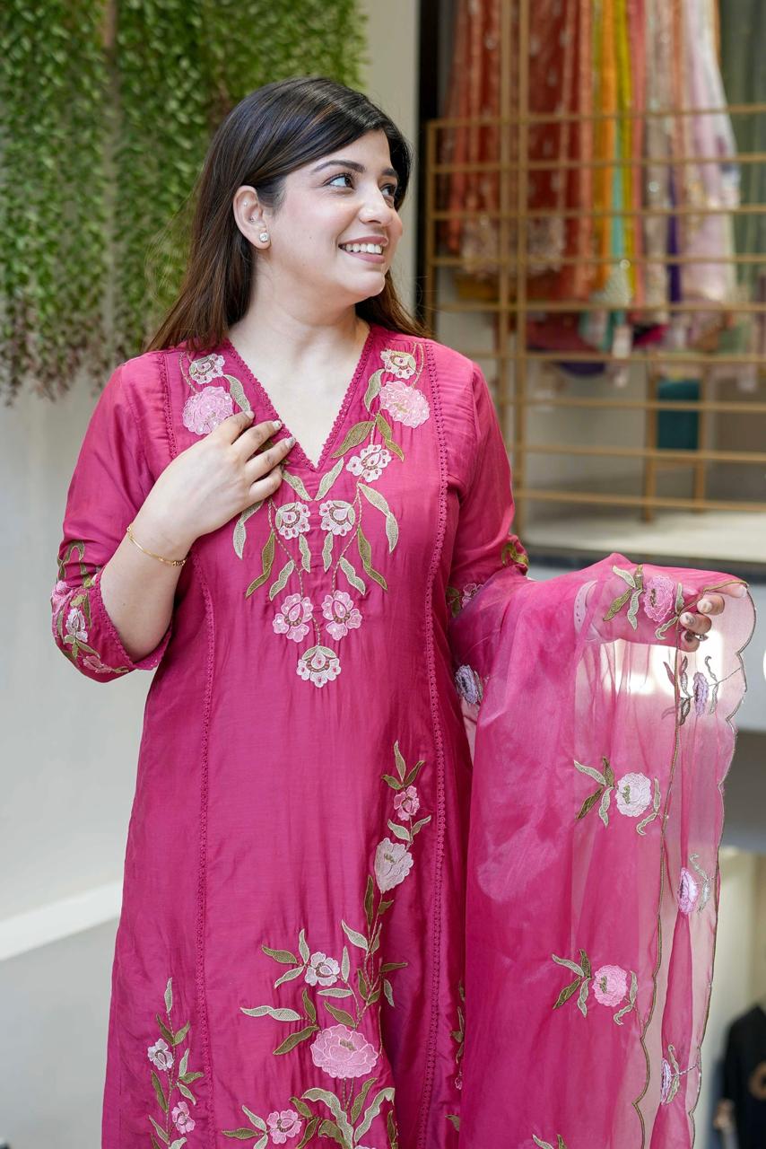 Vegaa Fashion Pink Chanderi Silk Embroidered Salwar Suit
