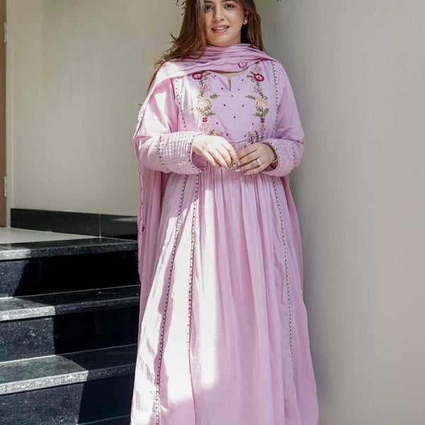 Vegaa Fashion Light Pink Chanderi Silk Embroidered Salwar Suit - Distacart