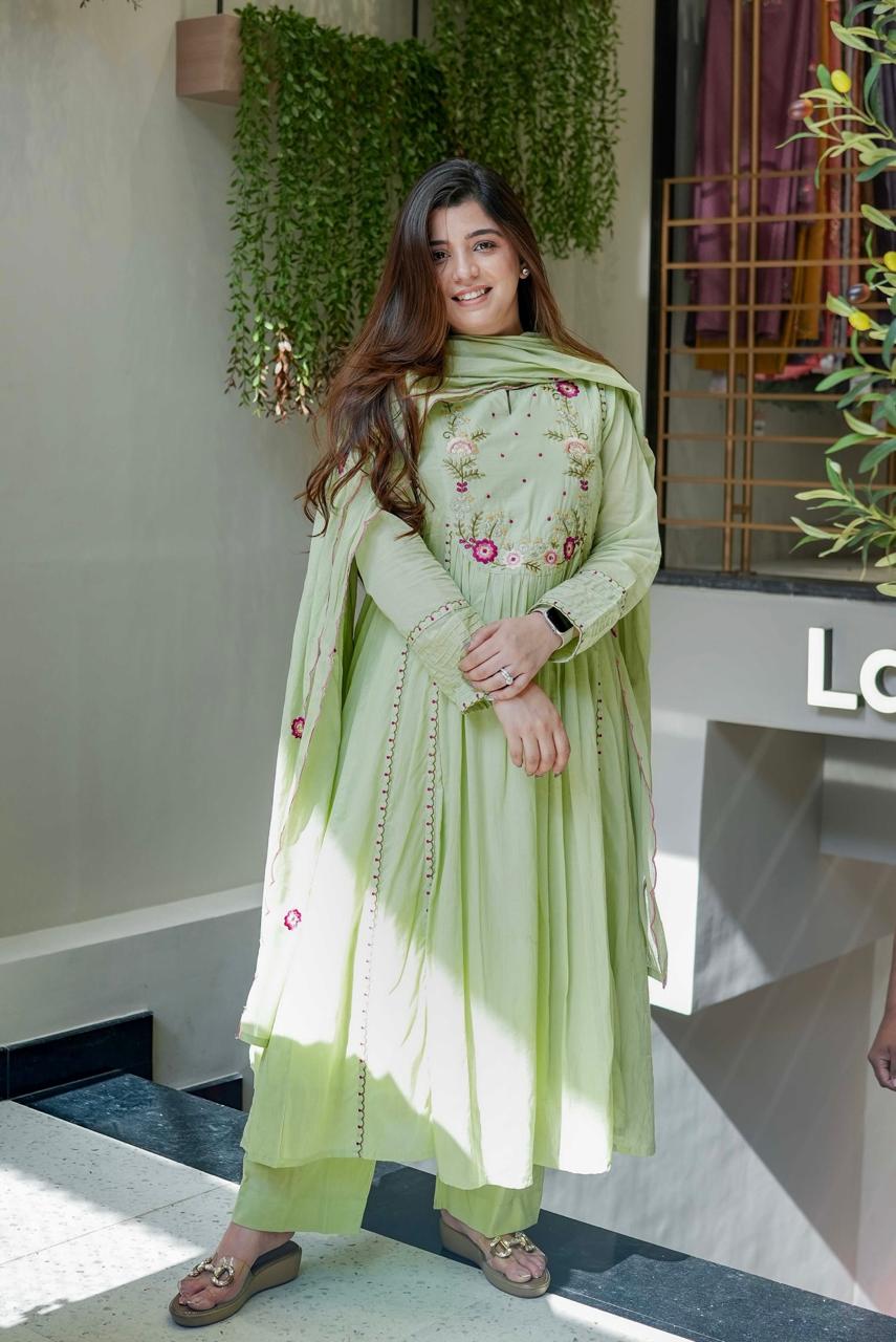 Vegaa Fashion Light Green Chanderi Silk Embroidered Salwar Suit
