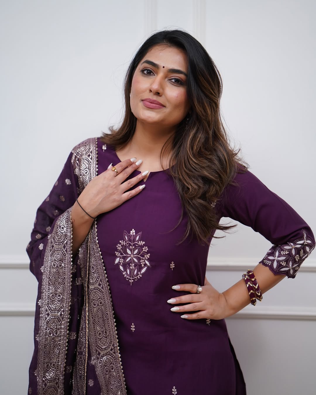 Vegaa Fashion Purple Chanderi Silk Embroidered Salwar Suit