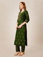 Thumbnail for Malishka Women's Embroidered Rayon Kurta Pant Set-Green - Distacart