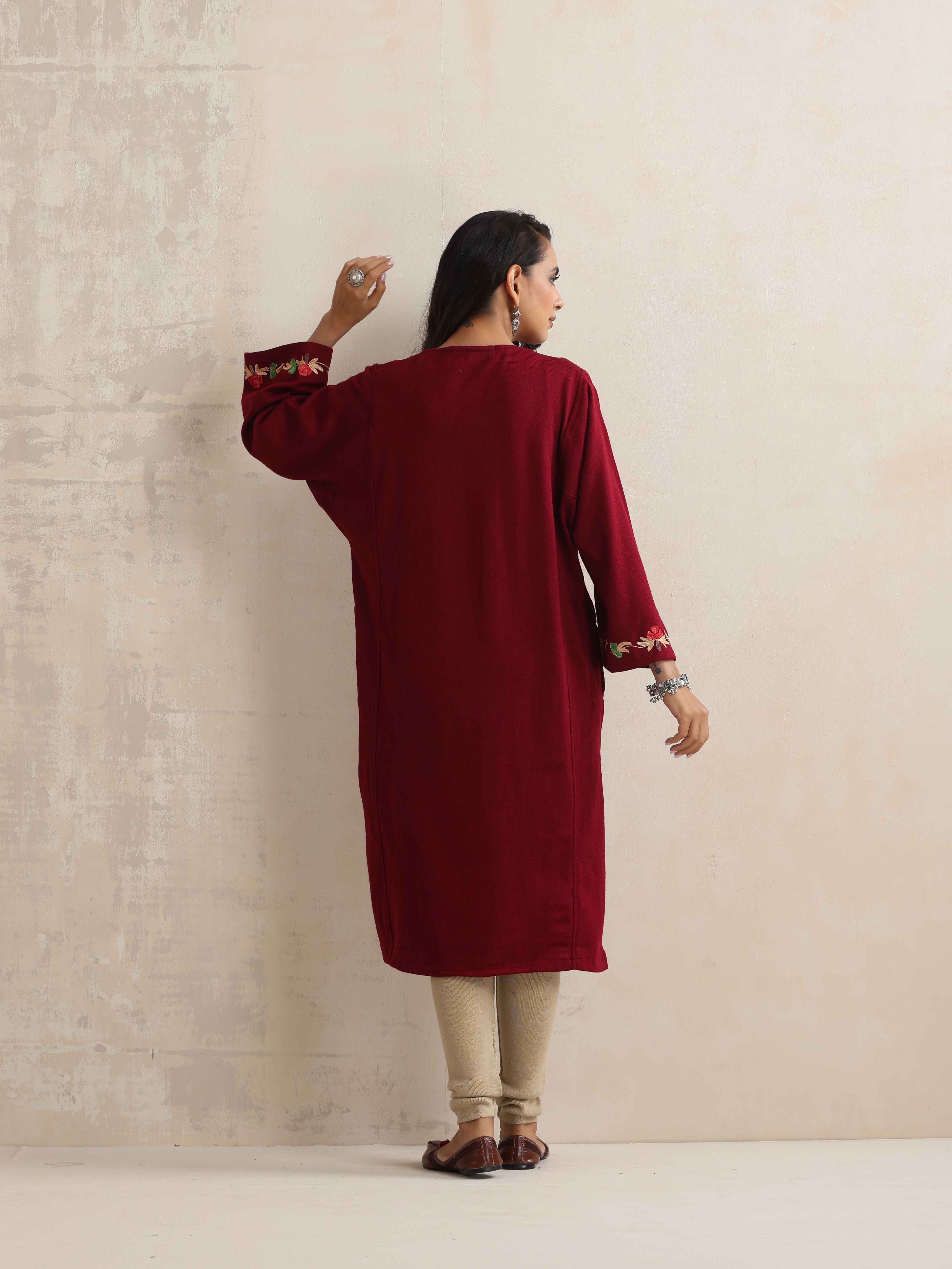 trueBrowns Maroon Kashmiri Embroidered Woollen Phiran Kurta - Distacart