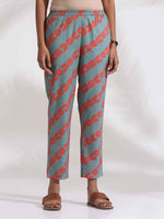 Thumbnail for trueBrowns Red Cotton Print Flared Kurta Set