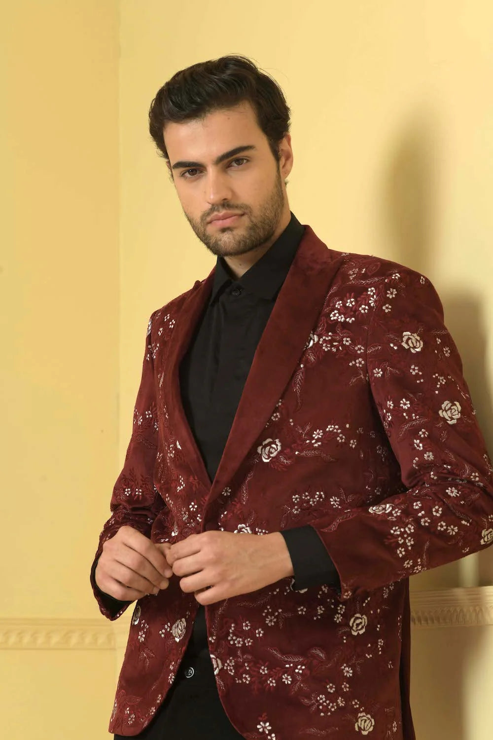 Maroon Embriodered Blazer by Hilo Design - Distacart