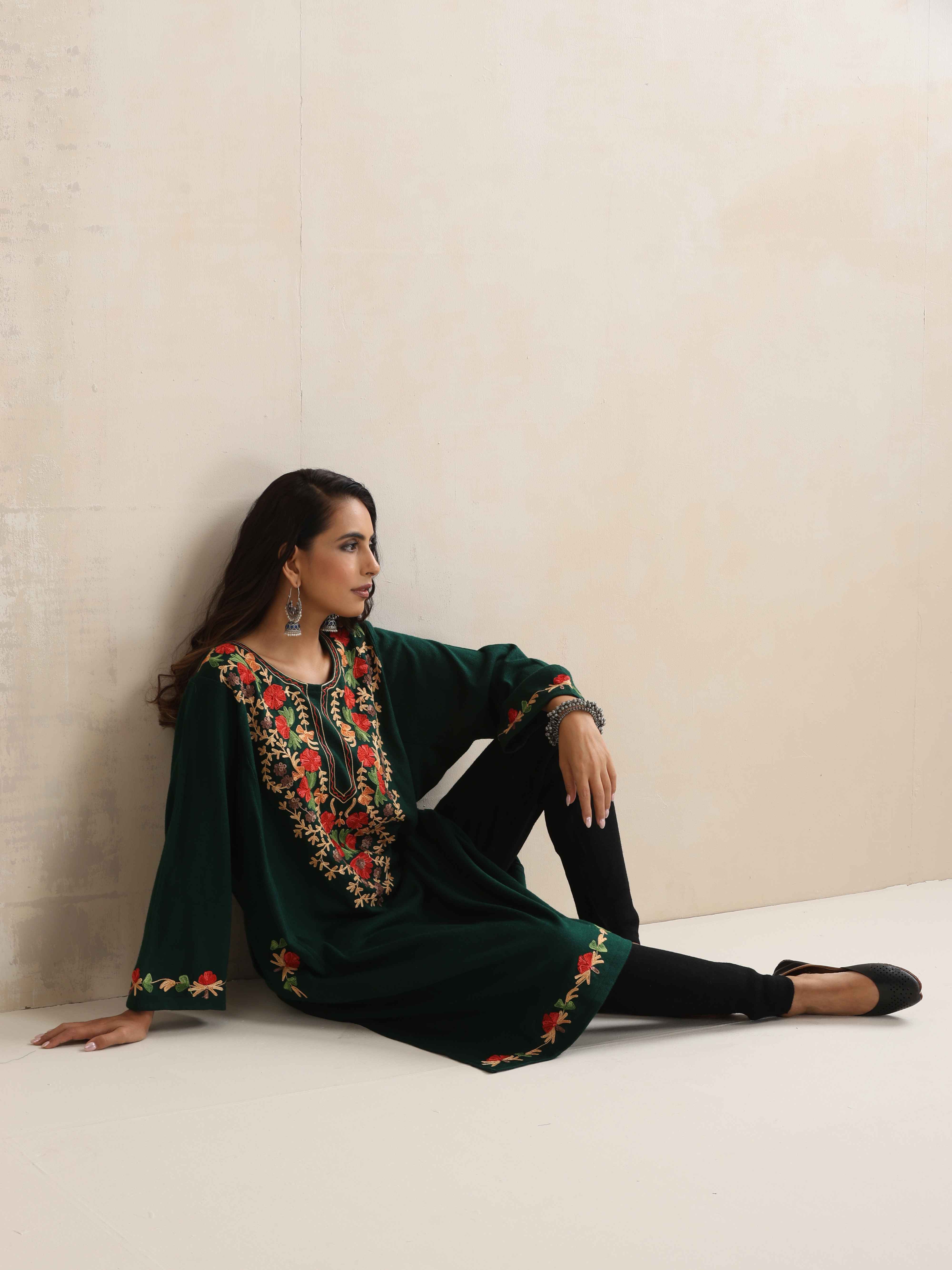 trueBrowns Green Kashmiri Floral Embroidered Woollen Phiran Kurta - Distacart