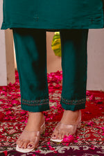Thumbnail for Vedant Vastram Viscose Silk Embroidery & Sequence Work Stitched Kurta Pant Dupatta Set-Green - Distacart