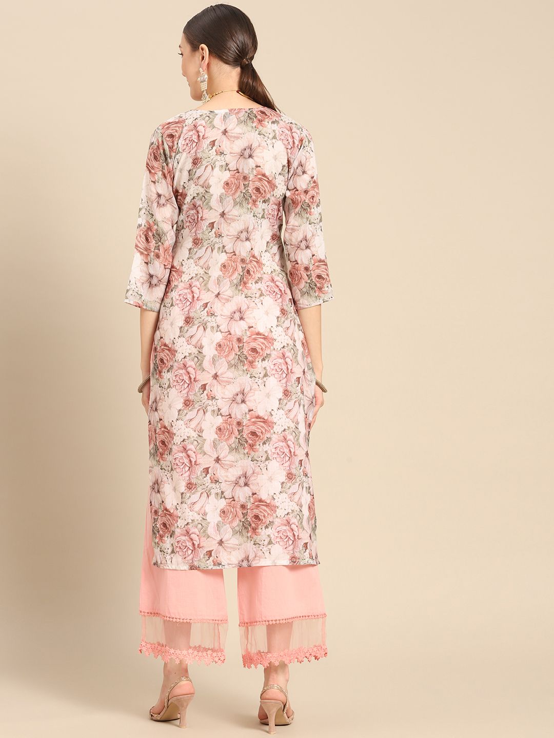 Sangria Women White & Pink Floral Printed Kurta