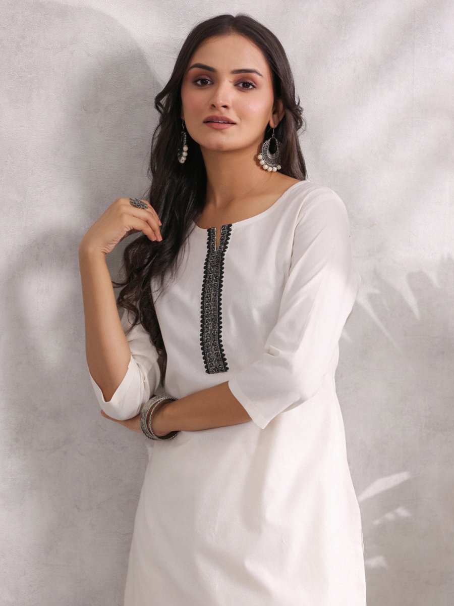 Anubhutee Regular Thread Work Pure Cotton Kurta with Trousers - Distacart