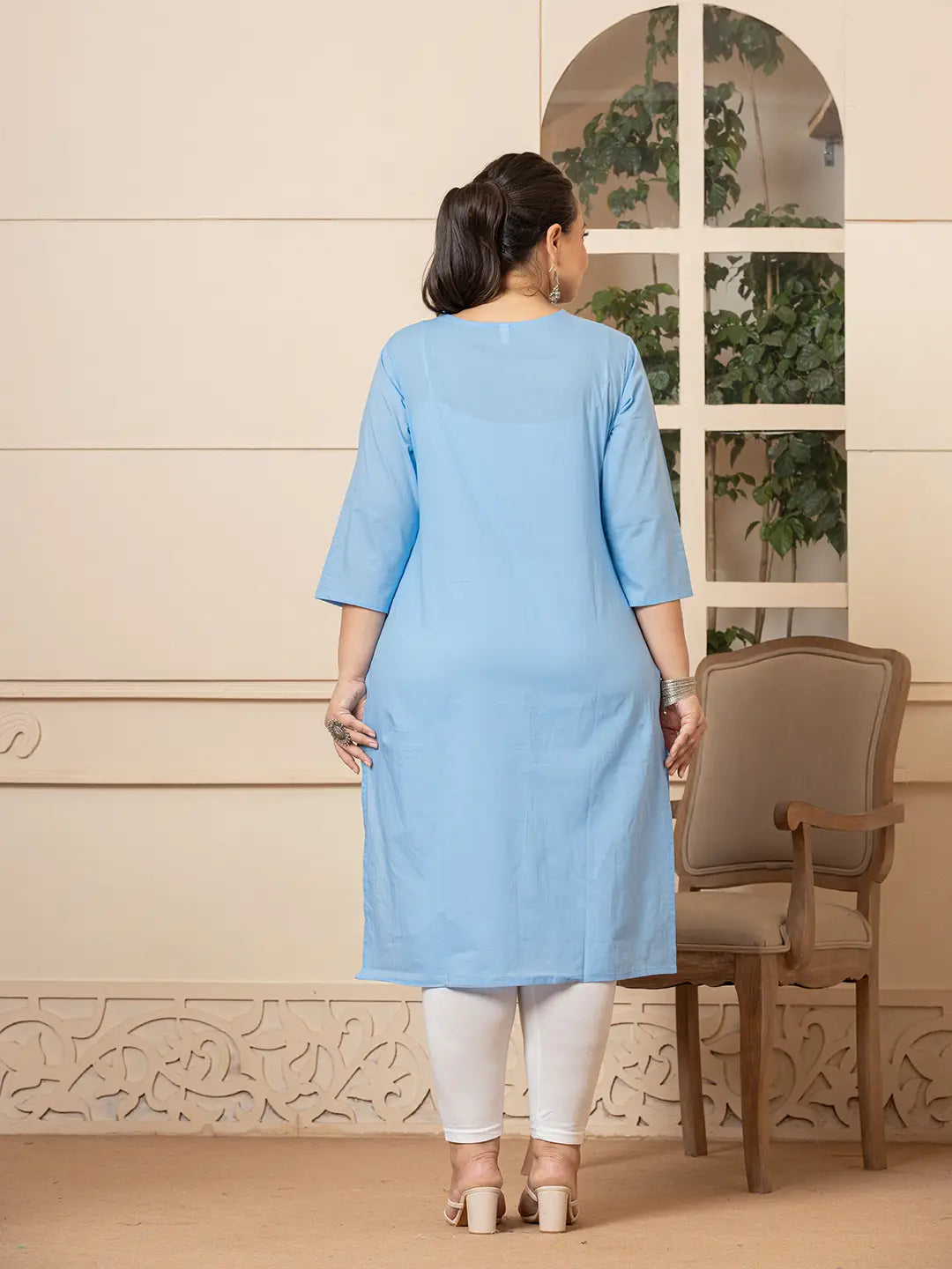 Yufta Women Sky Blue Floral Straight Plus Size Kurta
