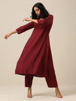 Thumbnail for trueBrowns Ruby Wine Slub Texture Back Pleat Kurta Pant Set - Distacart