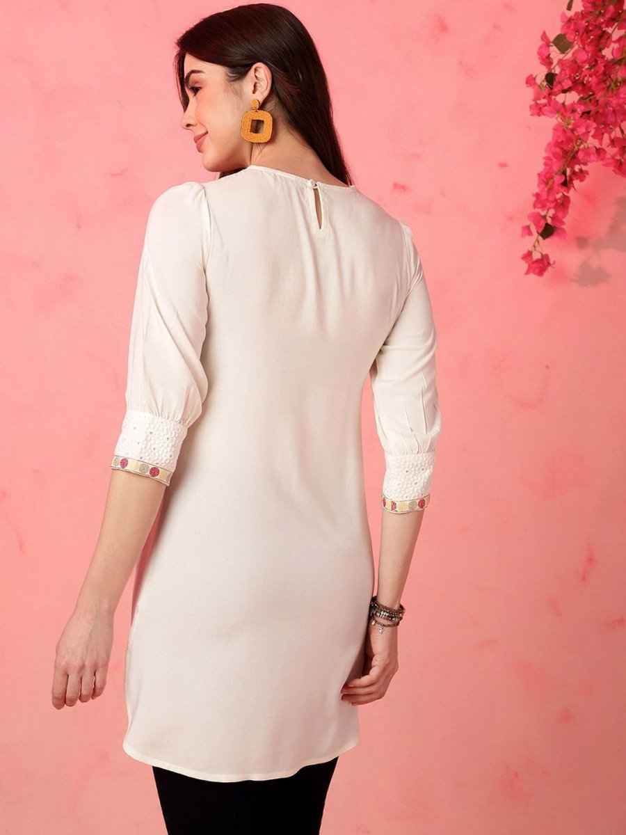 Anouk White Floral Yoke Design Thread Work Straight Kurta