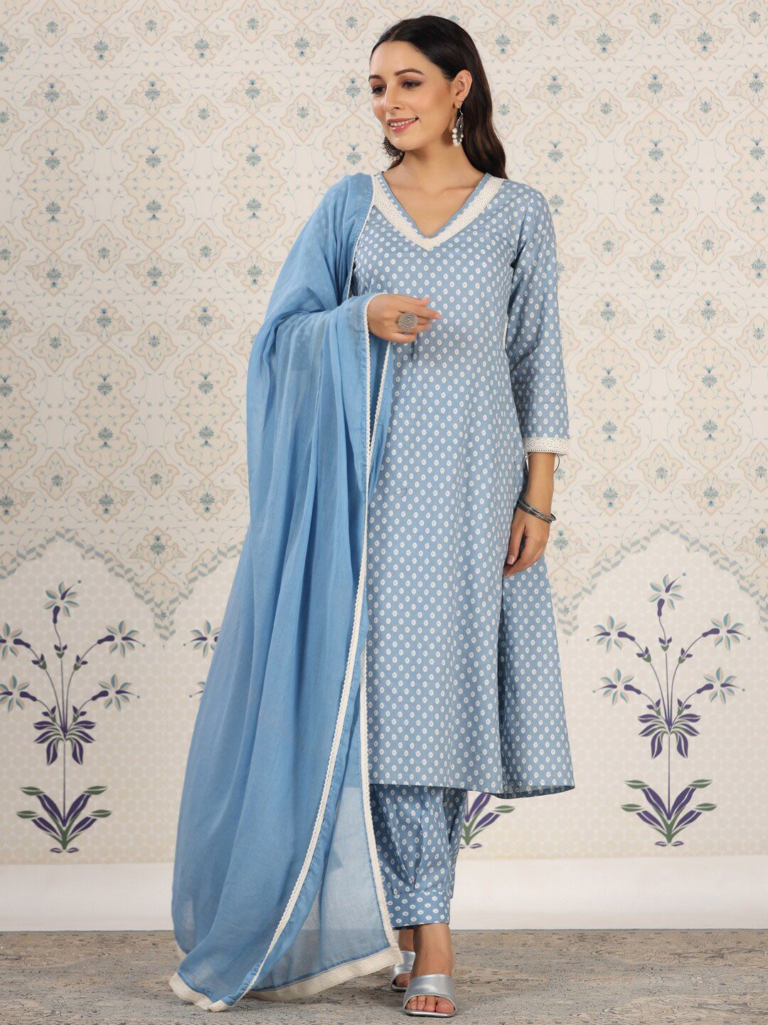 Ode by House of Pataudi Floral Printed Pure Cotton A-Line Kurta & Trousers With Dupatta - Distacart