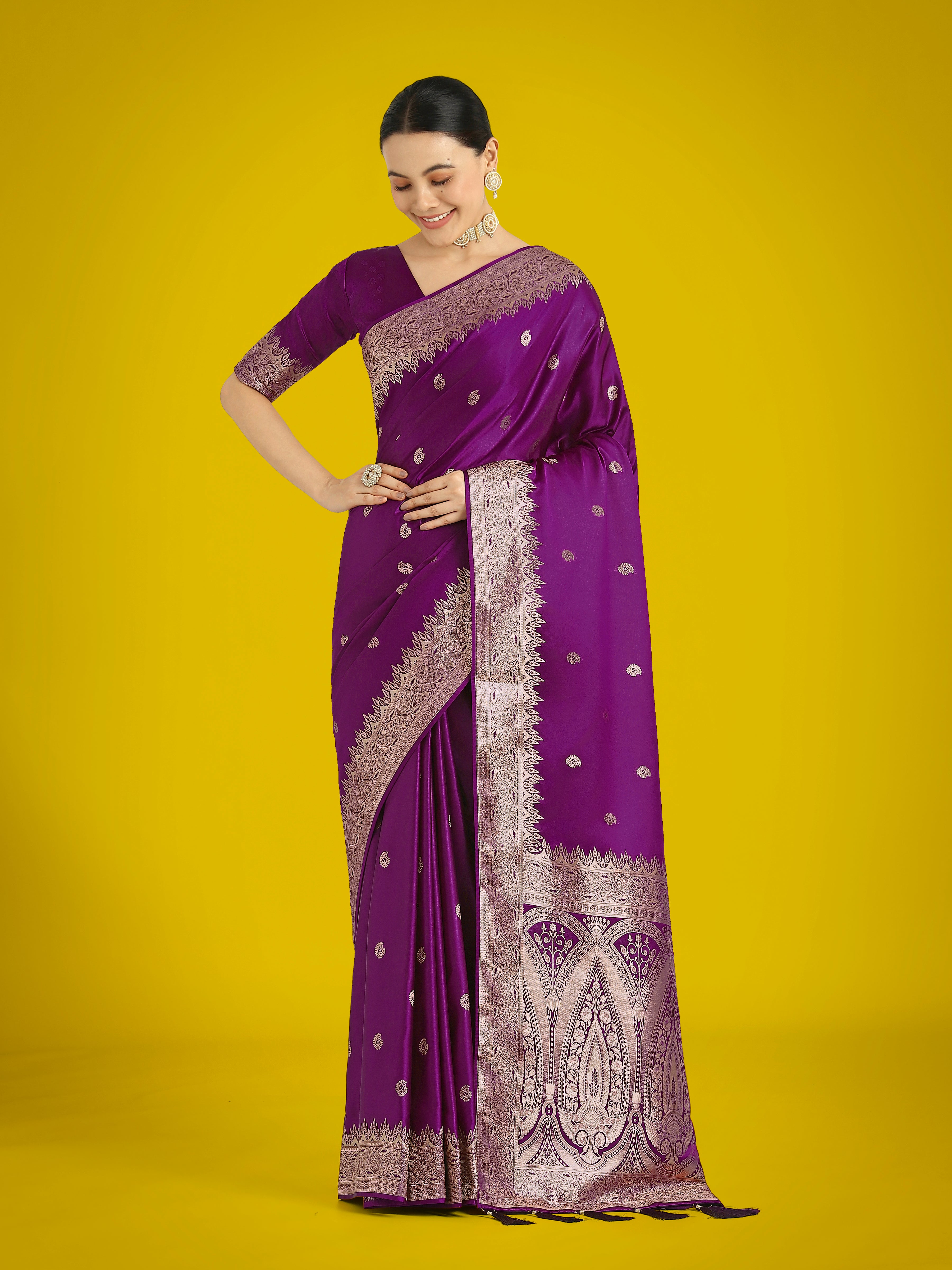 Monjolika Fashion Divine Purple Soft Banarasi Satin Silk Saree With Blouse Piece