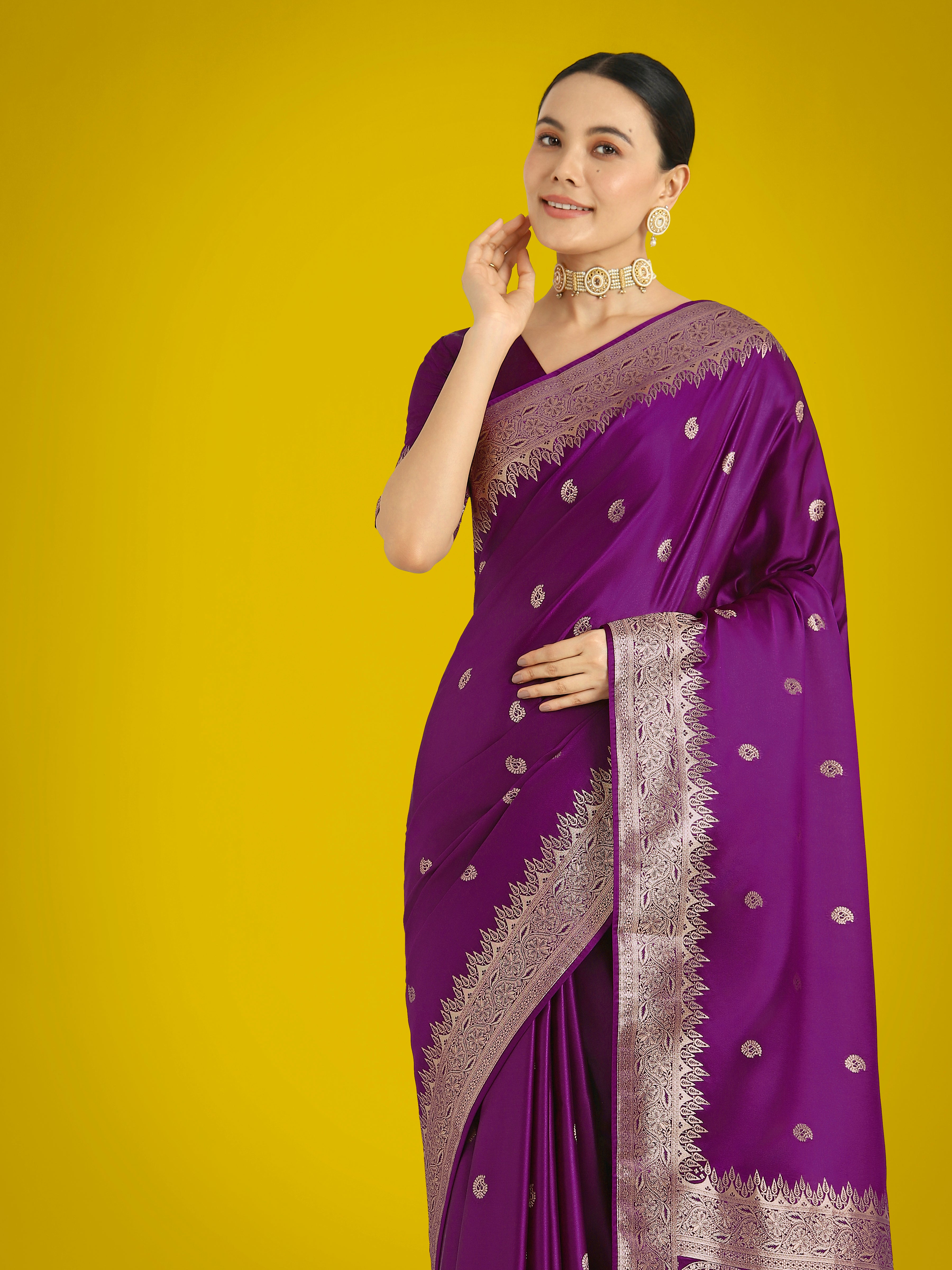 Monjolika Fashion Divine Purple Soft Banarasi Satin Silk Saree With Blouse Piece