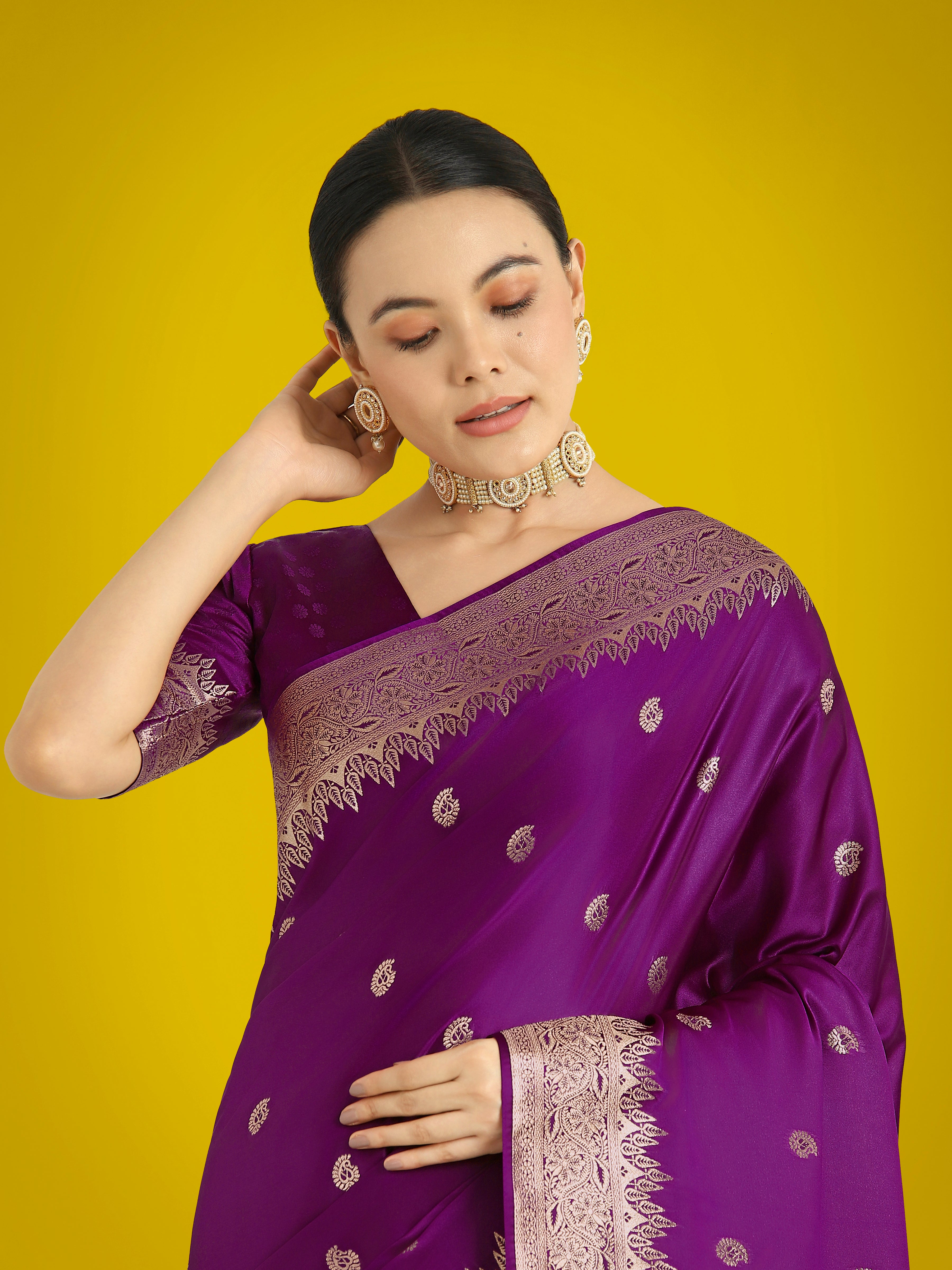 Monjolika Fashion Divine Purple Soft Banarasi Satin Silk Saree With Blouse Piece