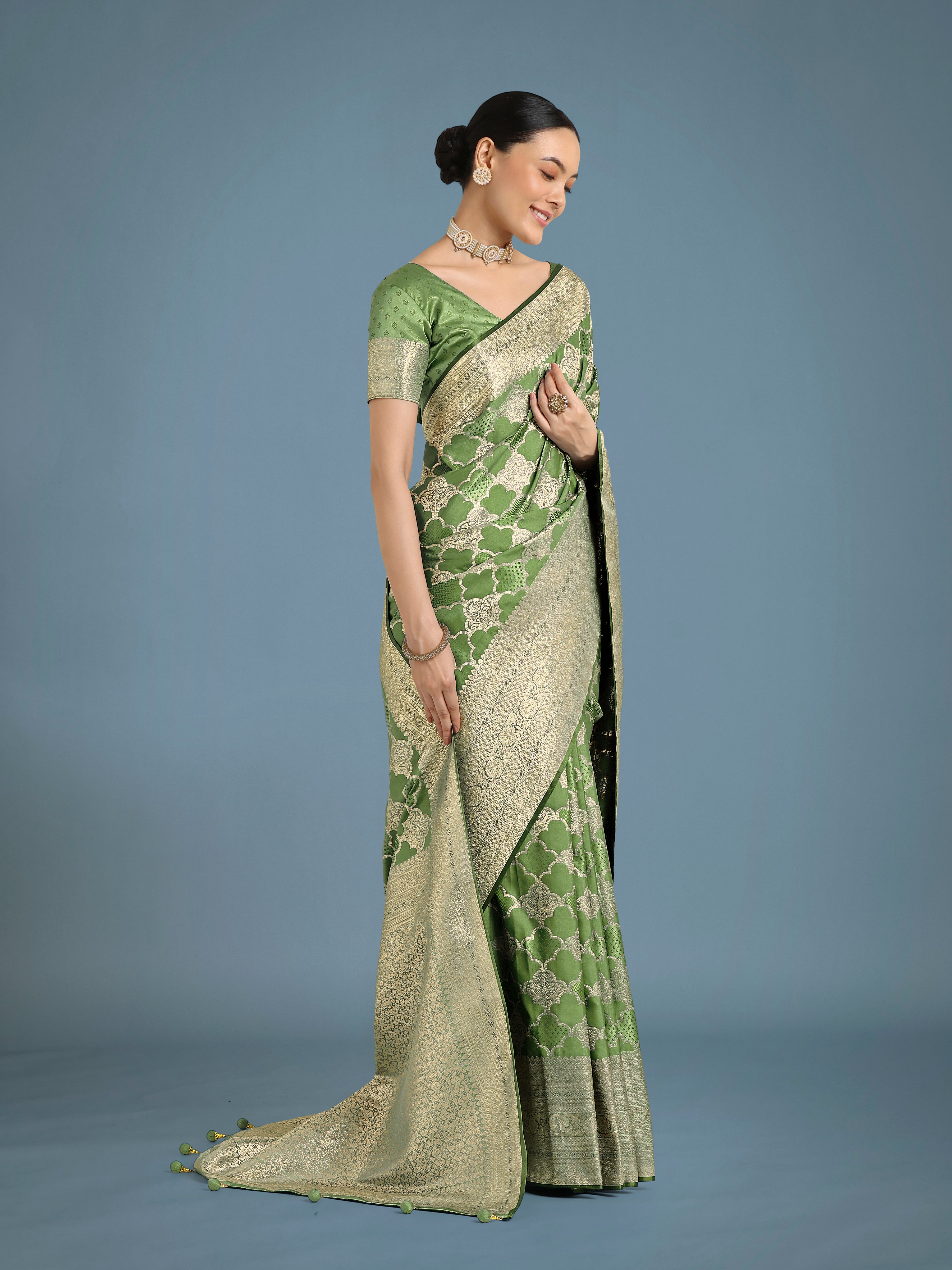 Monjolika Fashion Green Banarasi Satin Silk Saree with Rich Zari Woven Pallu & Blouse Piece