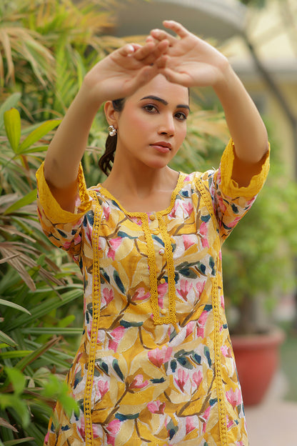Vaasva Women Yellow Embroidered Printed Kurta Set With Laced Solid Pants - Distacart