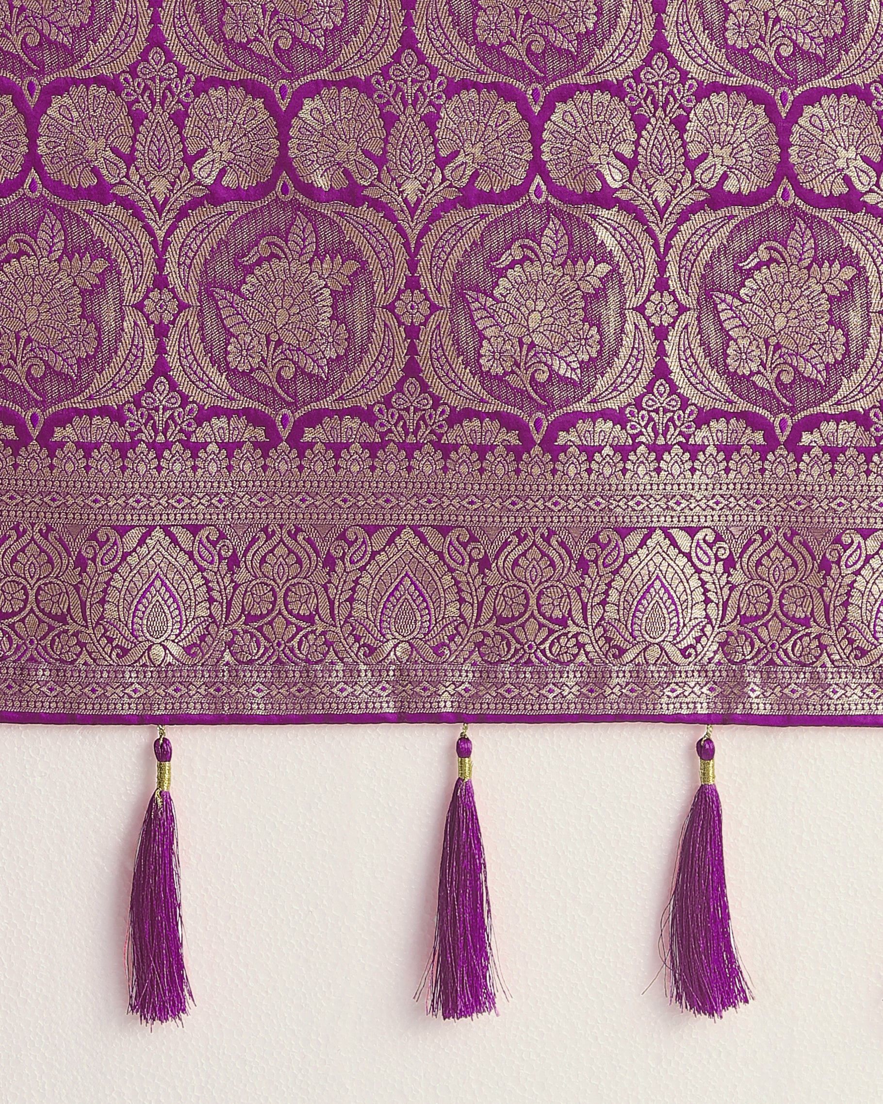 Monjolika Fashion Effervescent Purple Soft Banarasi Satin Silk Saree With Elision Blouse Piece