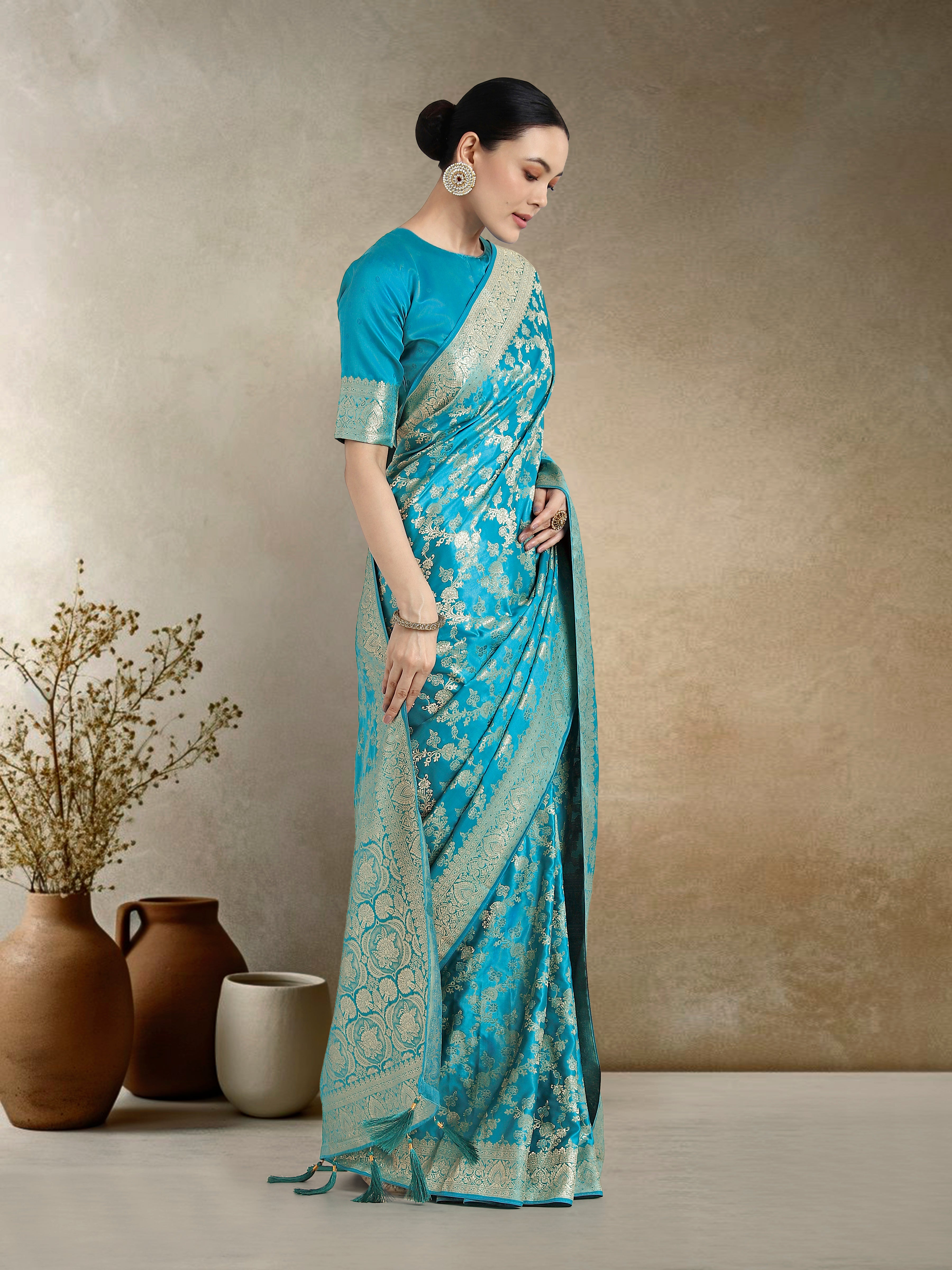 Monjolika Fashion Effervescent Aqua blue Soft Banarasi Satin Silk Saree With Elision Blouse Piece