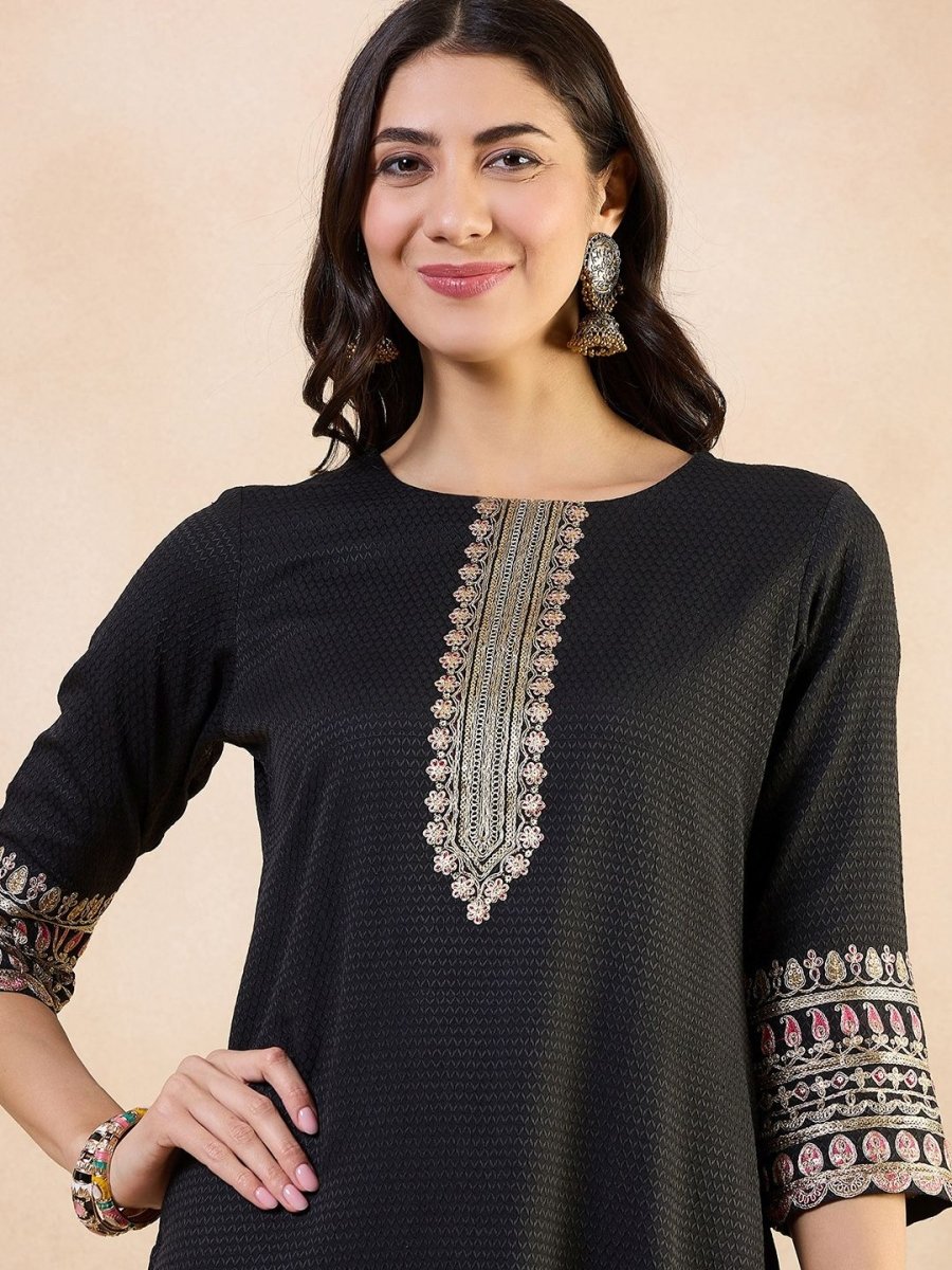 Anouk Abstract Printed Thread Work Cotton A-Line Kurta - Distacart