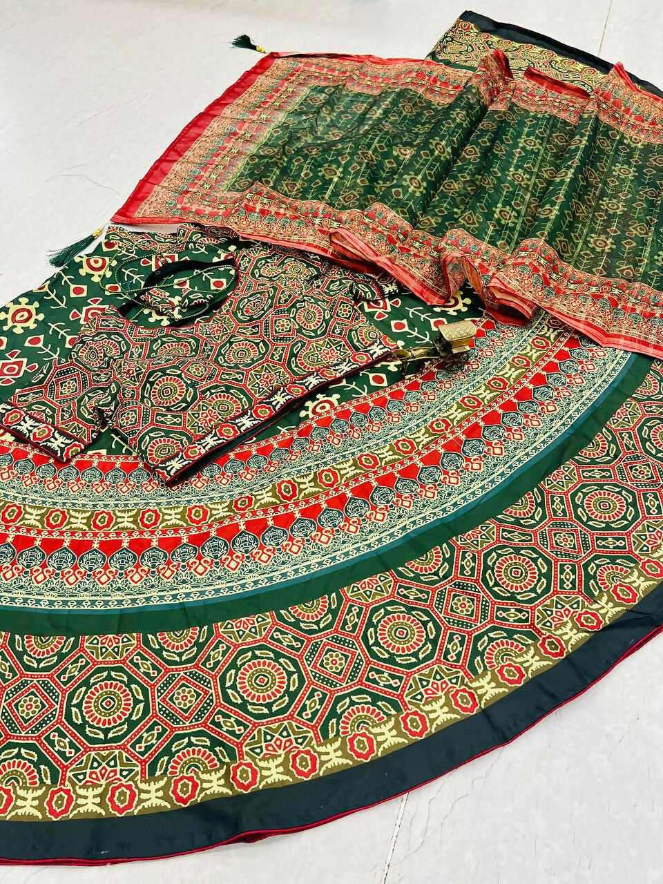 Preksha Creation Indian Navratri Special Cotton Women Lehenga Choli With print work and lucknowi print dupatta - Green - Distacart