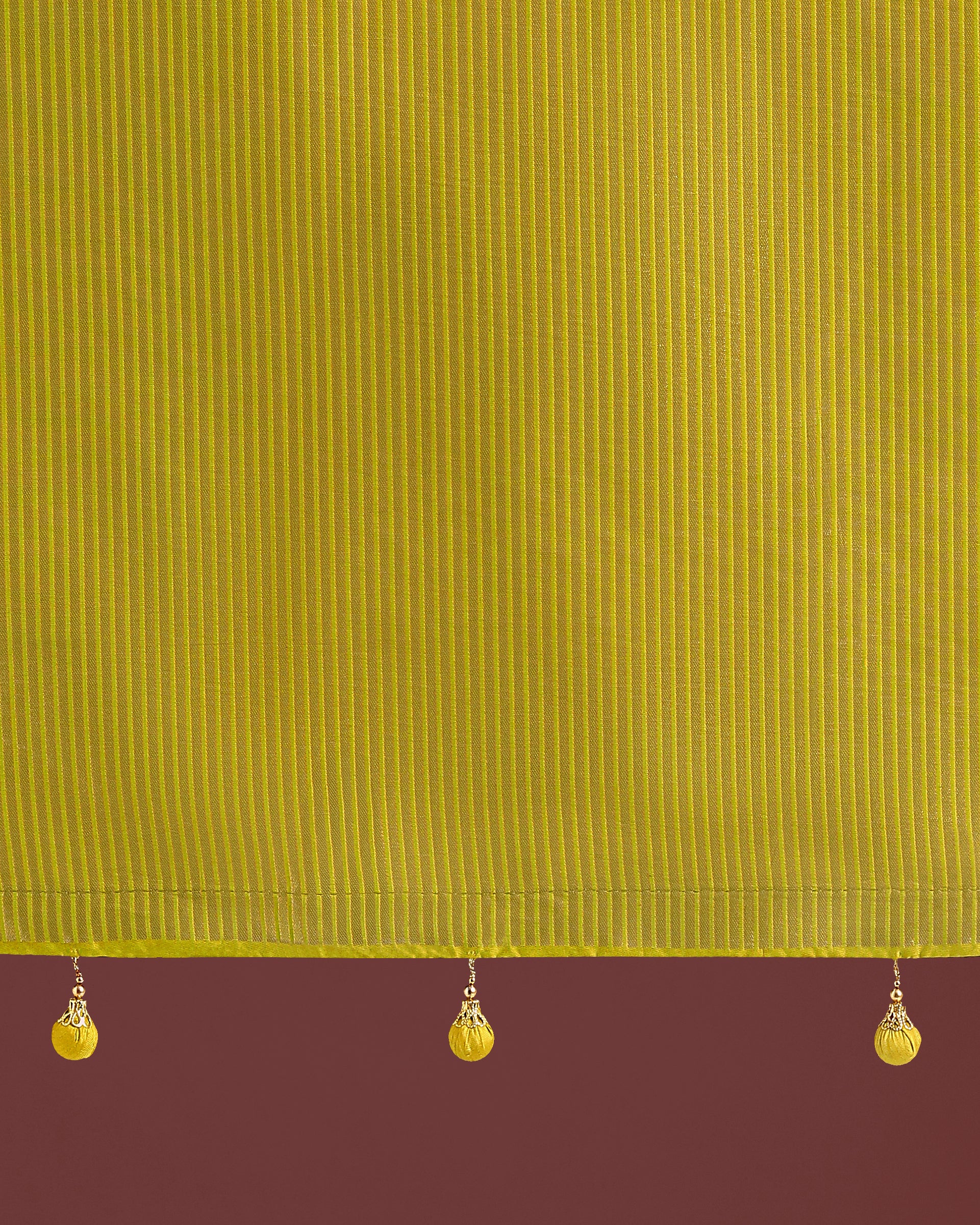 Monjolika Fashion Banarasi Silk Parrot Green Zaal Pattern Traditional Saree