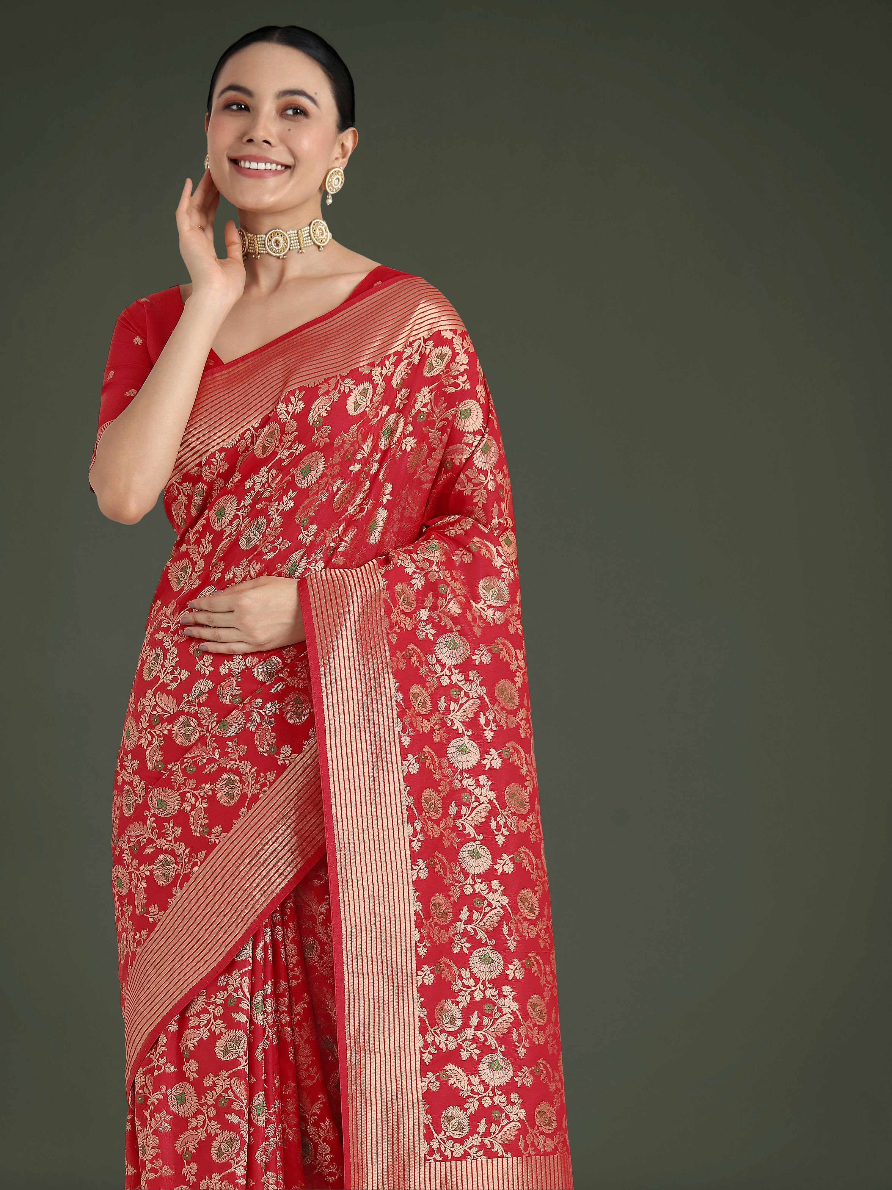Monjolika Fashion Banarasi Silk Red Zaal Pattern Traditional Saree