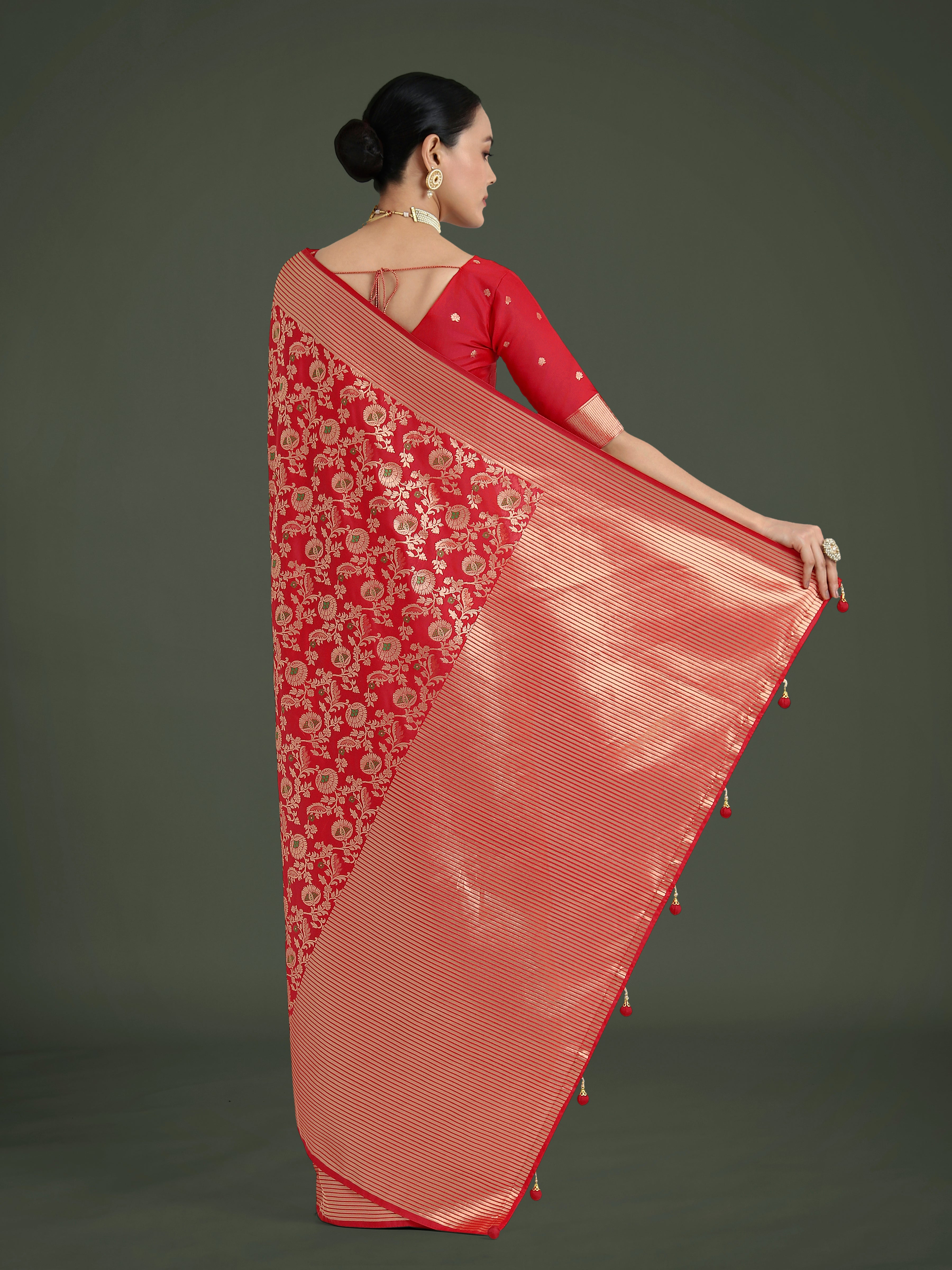 Monjolika Fashion Banarasi Silk Red Zaal Pattern Traditional Saree